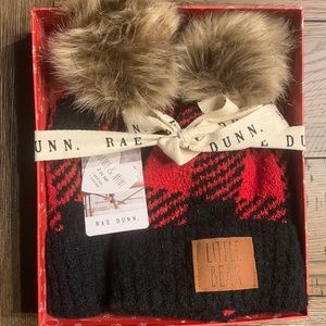 NWT 2 pc Set, Mama and Mini winter hats set